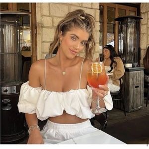 Zara voluminous crop top